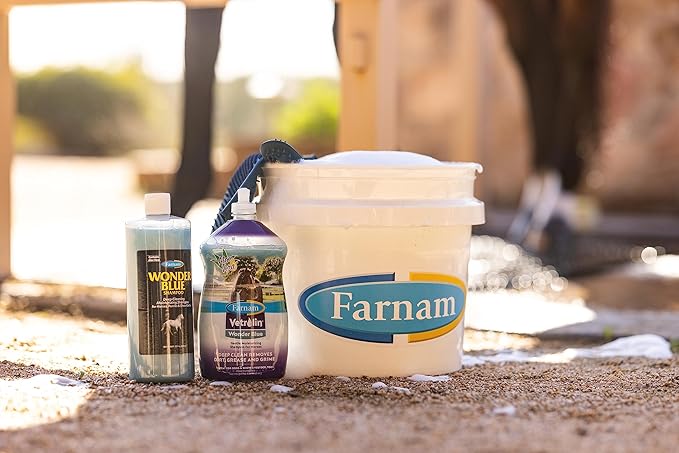 Farnam Vetrolin Wonder Blue Gentle Moisturizing Shampoo for Horses, Livestock and Dogs Blue 32