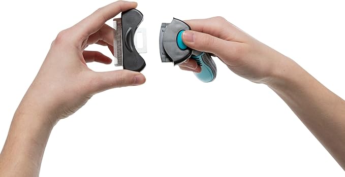 TRIXIE Pet Deshedding and Grooming Tool for Cats and Small Dogs, 2.75" x 5.5" (7x15cm)