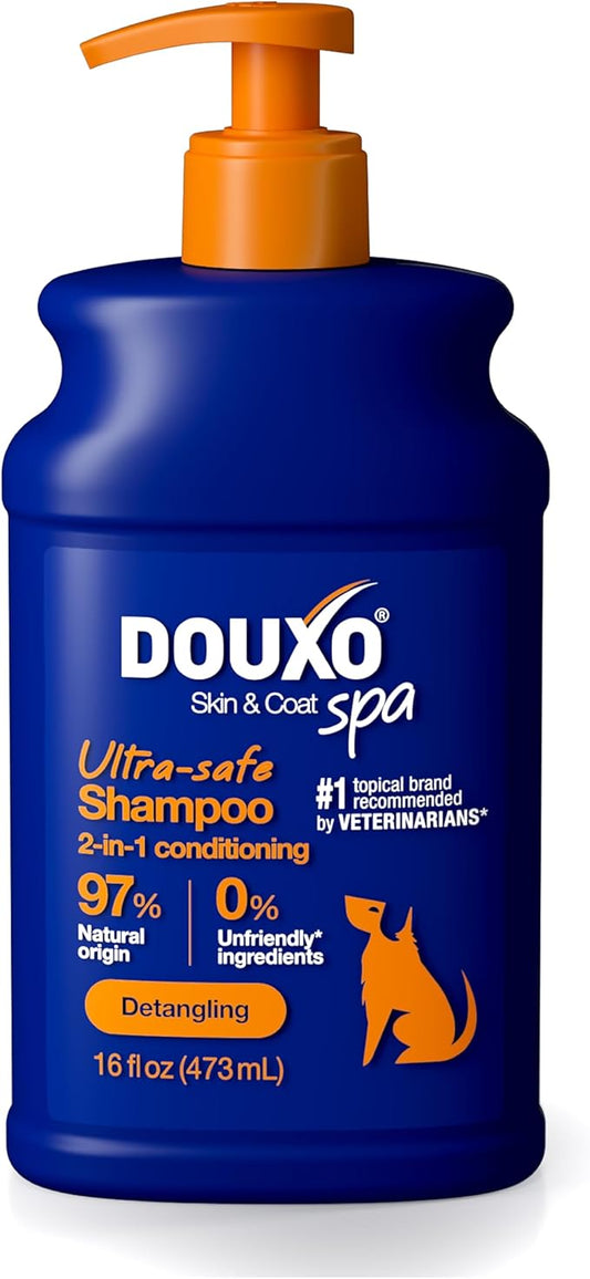DOUXO® Skin & Coat SPA - Ultra-Safe 2 in 1 Conditioning Dog Shampoo, 16 fl oz, Cleans and Deeply Hydrates The Skin, Enhances The Coat, Leaves The Coat Soft, Silky and Detangled, Skin-Friendly Formula