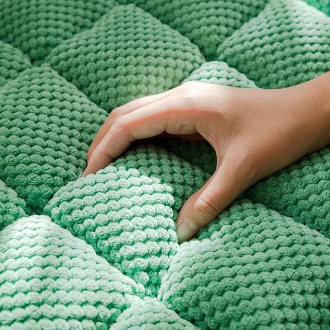 Dog Couch Cover Protector, Couch Cover for Dogs Washable, Pet Couch Covers for Sofa, Non Slip Dog Bed Sofa Cover (Green, 27.6" x 70.9")