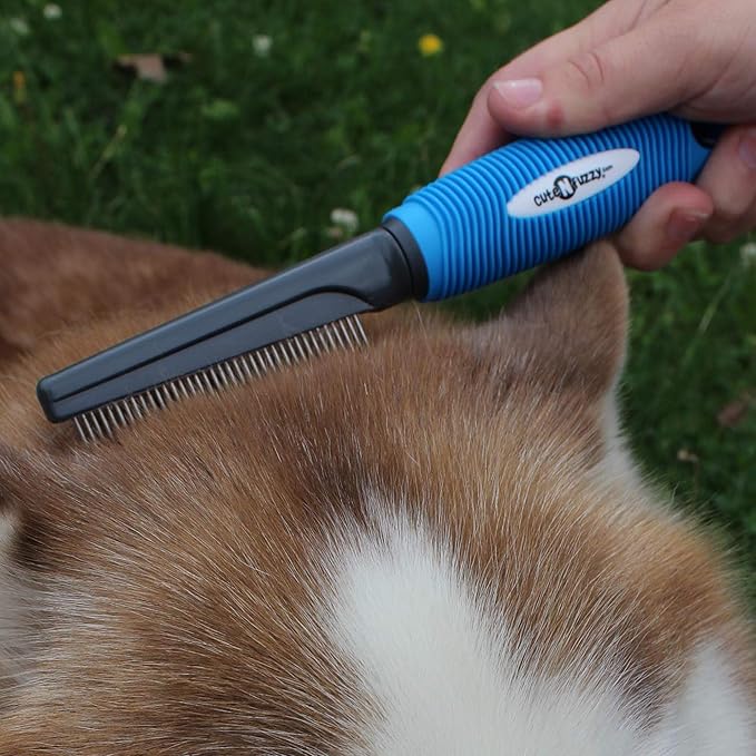 Ultimate Pet Shedding Comb, Blue