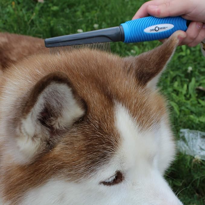 Ultimate Pet Shedding Comb, Blue