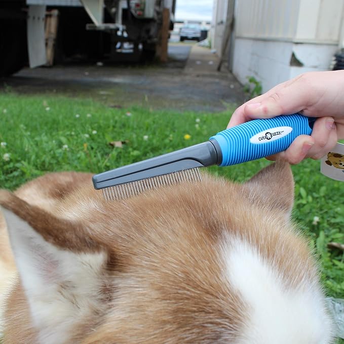 Ultimate Pet Shedding Comb, Blue